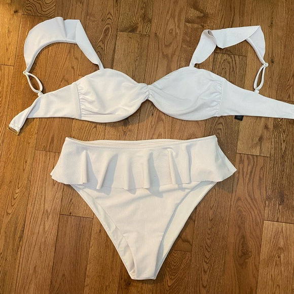 Beach Riot White Ruffle Bikini - Picture 4 of 8